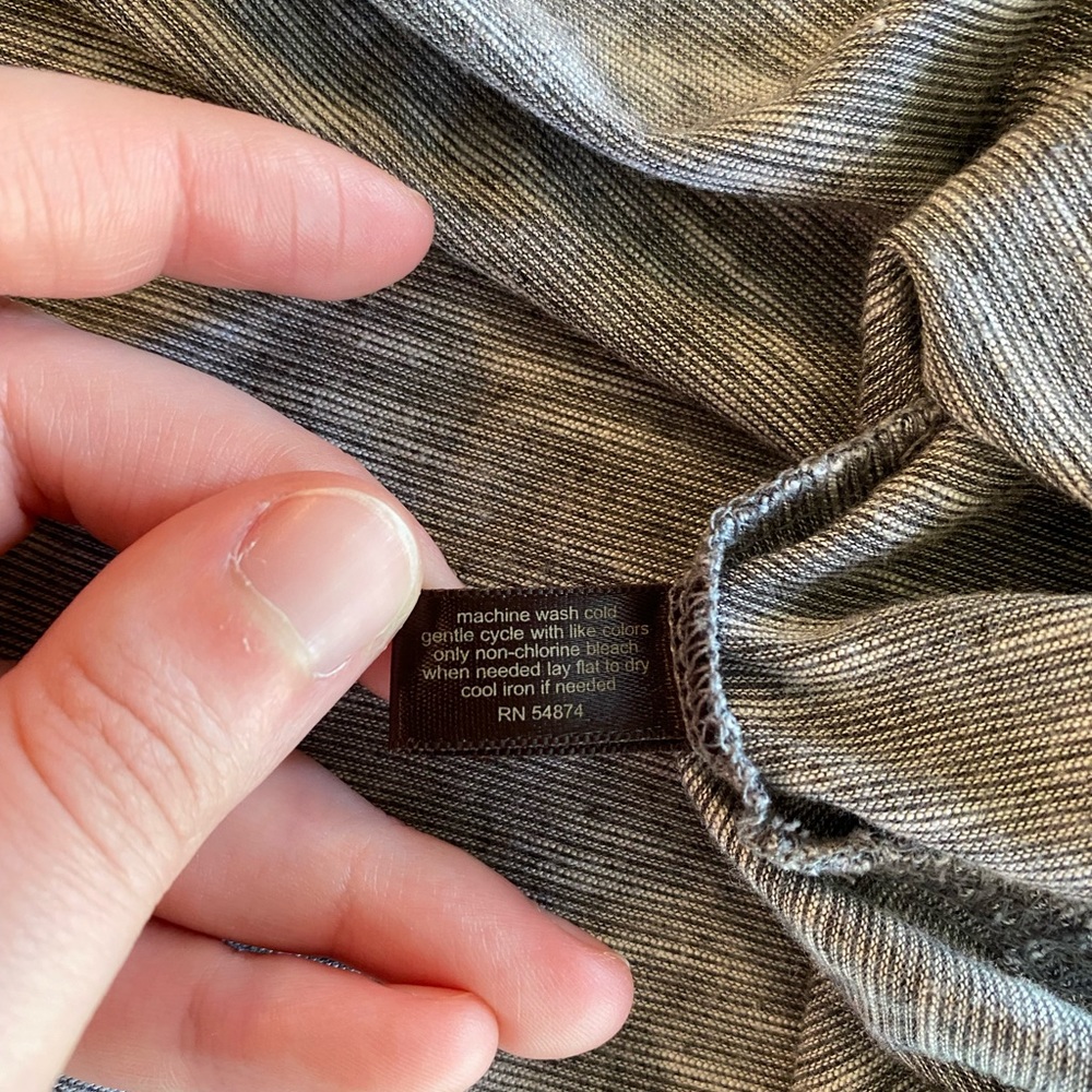 The Limited Size Small Gray Statement Sleeve Blou… - image 6